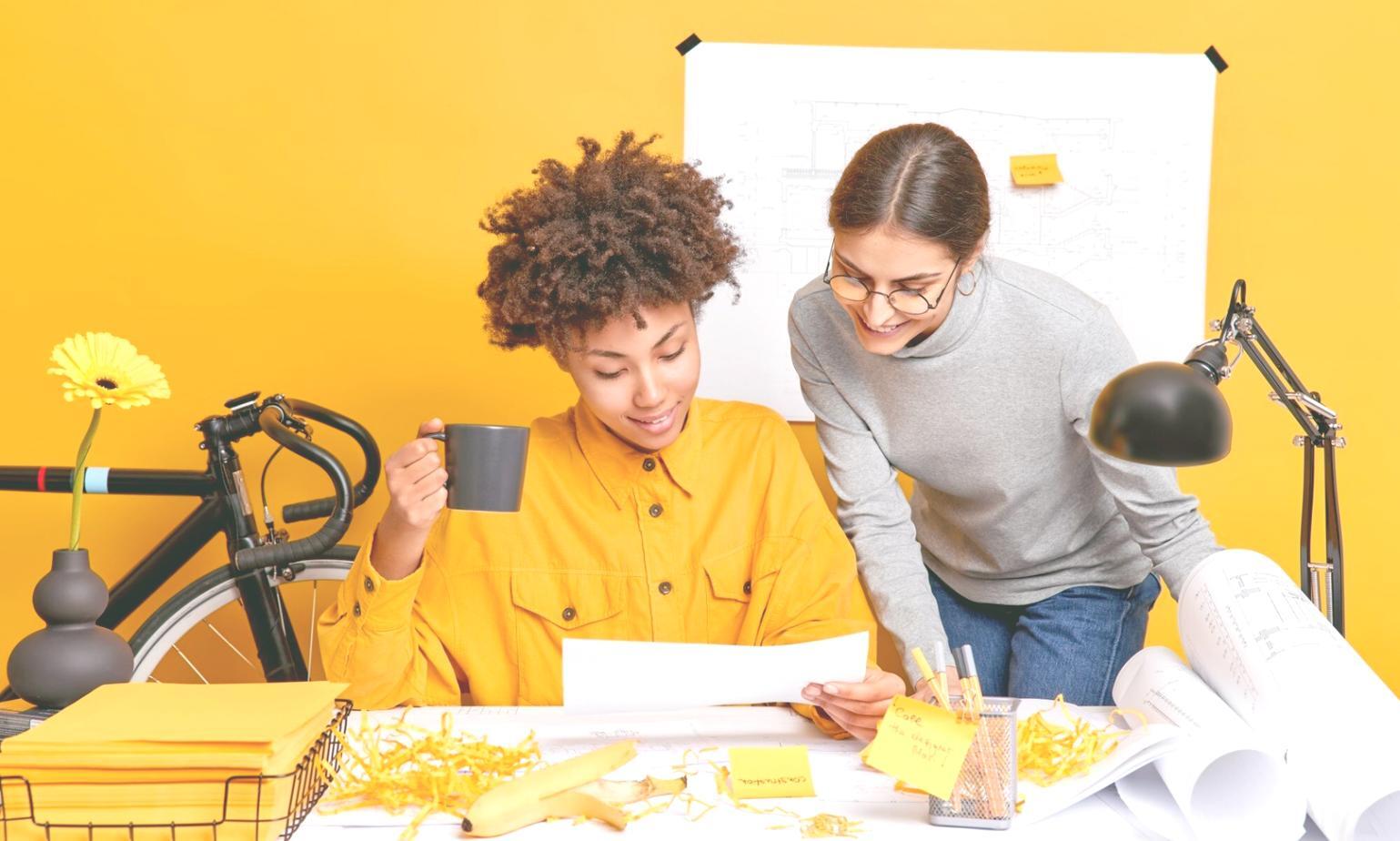 Bureau de consultation financière avec environnement professionnel et accueillant